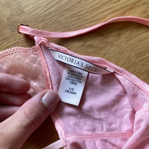 Victoria's Secret Pink Lace Chemise - Picture 4 of 5